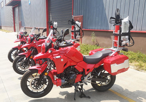 SUZUKIの消火活動のオートバイの水冷の黒くおよび赤い色250cc