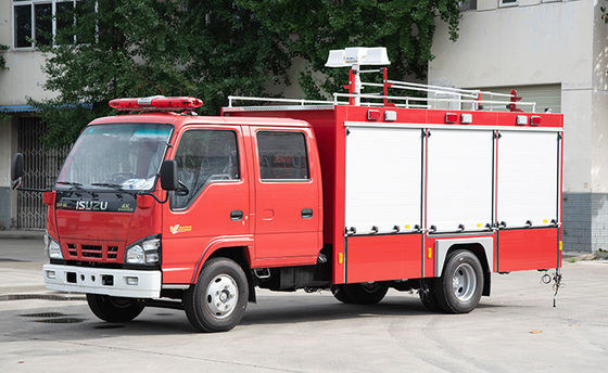 ISUZUの望遠鏡ライトおよび救助用具が付いている小さい救助の普通消防車