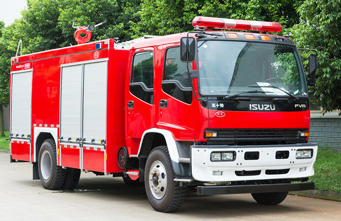 二重小屋日本ISUZU 6000L水および泡の普通消防車