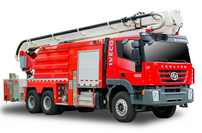 32m SAIC-IVECOの泡タワーの6000L水及び泡が付いている空気の普通消防車
